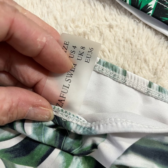 NWOT Zanful palm leaf bikini - Picture 3 of 6